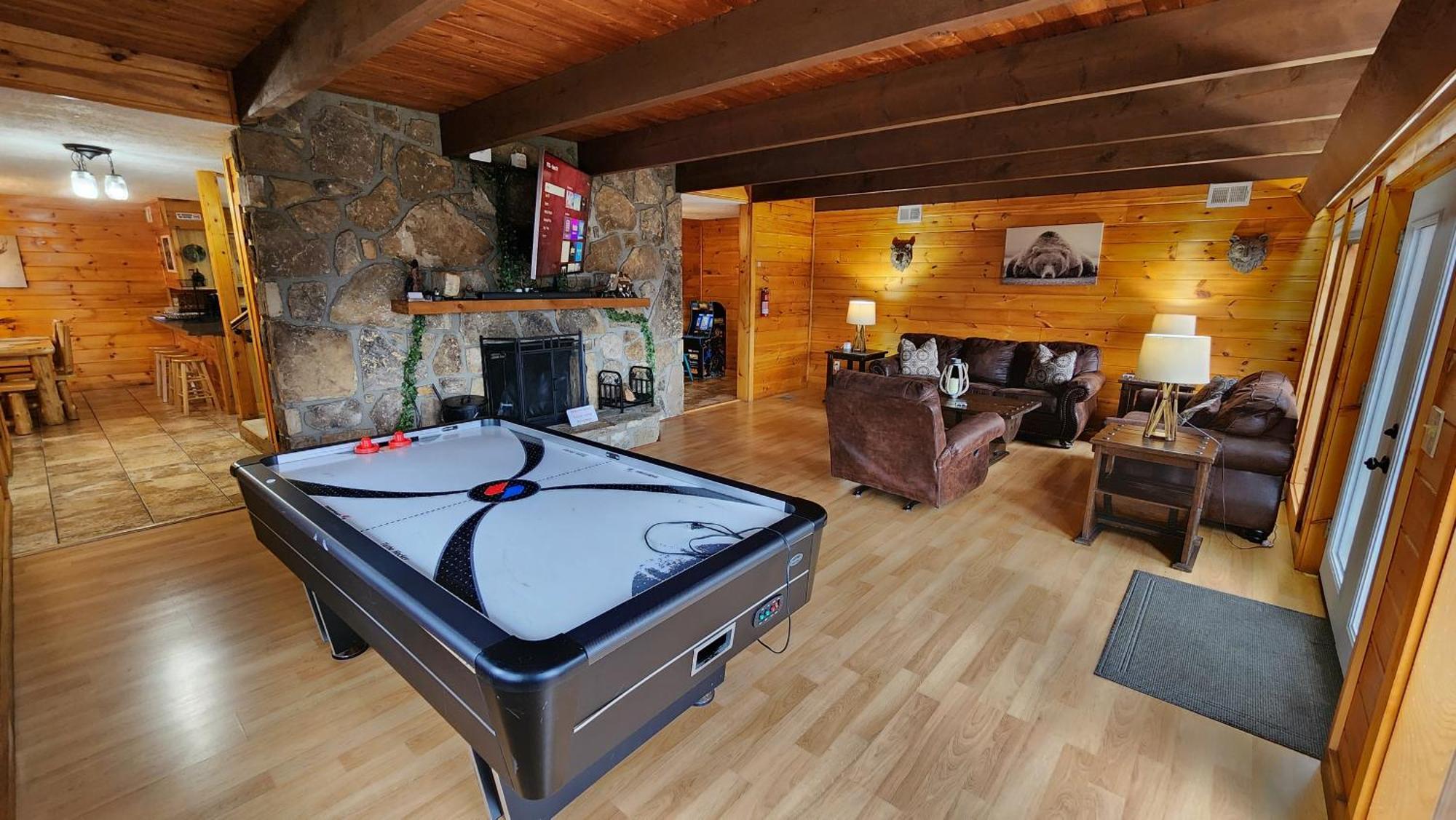 Lazy Bear Cabin Sevierville Extérieur photo